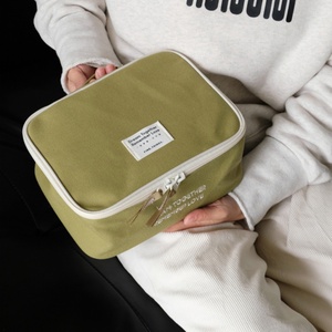 Cube d'emballage en pur coton multicolore 10 pouces Sac de maquillage en pur coton avec logo personnalisé et coutures - Product Image 3