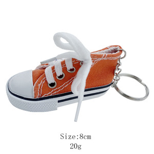 Chất lượng cao tùy chỉnh <span class=keywords><strong>Converse</strong></span> Keychain đa màu UV in vật liệu cao su - Product Image 4