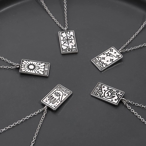 Collier pendentif Tarot de Divination gothique, bijoux Design lune, soleil, Art foncé, colliers pour femmes et hommes, Punk, cadeaux mystique - Product Image 1
