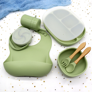 Babero de silicona impermeable para alimentación de bebé, personalizado, Etiqueta Privada, venta al por mayor - Product Image 6