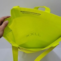 Sac de courses et cadeaux portable grande capacité en tissu RPET Lixin, imperméable, recyclable, écologique et coloré SX-568