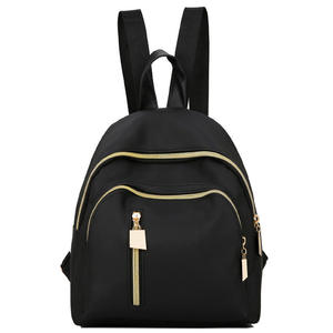 Mochilas de Nailon Clásicas y Modernas con Cierre para Mujer, Bolsos de Viaje Versátiles e Informales con Opciones Personalizables - Venta al Por Mayor - Product Image 2