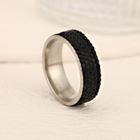 Bague de couple tendance punk en acier titane épais de 8 mm avec 5 rangées de diamants et strass pour femmes et hommes