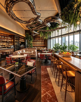 Ensemble de mobilier de restaurant de luxe moderne, banquette en bois sur mesure, canapé et table à manger en marbre pour hôtel et café