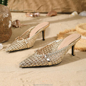 Sandali <span class=keywords><strong>Intrecciati</strong></span> alla Moda 2026 per Donne, Sexy con Punta a Spillo e Tacco Medio, Mules <span class=keywords><strong>Intrecciati</strong></span> Eleganti, Scarpe da Ufficio e Resort per Signore, Personalizzabili OEM - Product Image 5