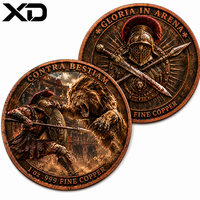 Pièce de monnaie décorative en cuivre fin 99,9 % de 1 once, avec relief 3D, représentant un gladiateur poussant une longue lance vers le lion rugissant dans une arène romaine animée, finition antique, cadeau