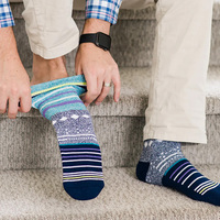 OEM ODM Étoiles grises personnalisées Conception sans couture Tissu évacuant l'humidité pour la sécurité de la santé des pieds Peau sensible Chaussettes en coton pour diabétiques