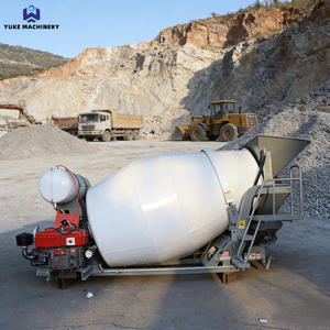 Camión Mezclador <span class=keywords><strong>de</strong></span> Concreto Automezclable <span class=keywords><strong>de</strong></span> 3M³, Tanque Mezclador <span class=keywords><strong>de</strong></span> Concreto, Tanque <span class=keywords><strong>de</strong></span> <span class=keywords><strong>Agua</strong></span> para Camión Mezclador <span class=keywords><strong>de</strong></span> Concreto en Venta - Product Image 1