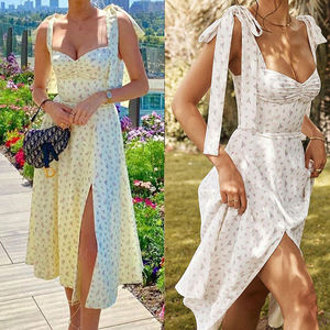 <span class=keywords><strong>Abito</strong></span> <span class=keywords><strong>Midi</strong></span> Floreale <span class=keywords><strong>Giallo</strong></span> con Spalline Sottili, Vestito Casual con Spacco Alto, Design Fluido, Silhouette Elegante, Stile Alla Moda, Abiti da Donna - Product Image 3