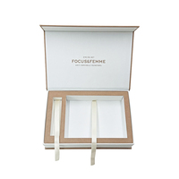 Design moderne, boîte personnalisée avec logo estampage, boîtes d'emballage cadeau magnétiques dépliantes