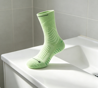Chaussettes de cyclisme vert clair, ajustement anatomique, respirantes, pour la course en extérieur (gauche et droite)