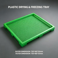 Panier en maille plastique empilable et recyclable pour le séchage et la congélation des produits de la mer : crevettes, filets de poisson, calamars, fruits de mer