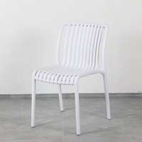 Chaises de salle à manger empilables en PP avec accoudoirs pour l'extérieur, la maison, le bureau et l'hôtel – Design moderne, stable et durable