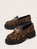 RX Dames Elegante Bruine Luipaard PU Lederen Platform Penny Loafers Instappers Met Metalen Ketting Decor True T School Halloween Valentijn