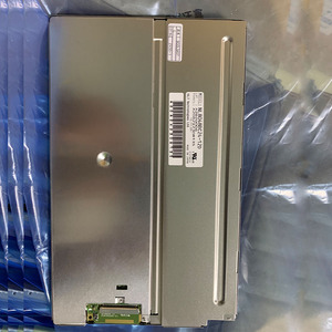 New Original <b>9</b> Inch 800*480 WVGA Industrial LCD Screen For Industrial Medical Automotive Equipment NL8048BC24-12D - Product Image 2