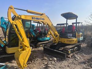 Vente flash : Mini-excavatrice sur chenilles Komatsu PC35 d'occasion pour la ferme et le jardin - Product Image 4