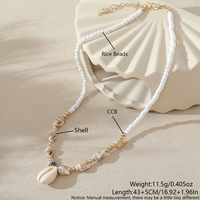 Colliers Faits à la Main Rétro Bohème Bijoux Escargot de Mer Coquillages Naturels Perles de Riz Chaîne Pendentif Coquillage pour Femmes Ras-du-Cou de Plage Accessoires