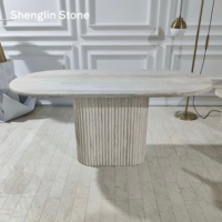 SHENGLIN Maßgefertigter Moderner Travertin-Esstisch Oval mit Gerillter Zylindrischer Basis Steintisch für Hotel und Villa