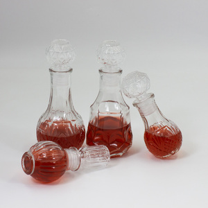 Mini <span class=keywords><strong>bouteille</strong></span> 50ml 100ml distributeur d'eau vide avec bouchon en verre distributeur de vodka <span class=keywords><strong>whisky</strong></span> brandy - Product Image 6