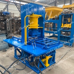 Macchina ad Alta Efficienza per la Produzione di Mattoni in Cemento e Plastica, Macchina per Mattoni in Fibra di Cocco, Macchina Idraulica per la Formatura di Polveri Minerali - Product Image 3