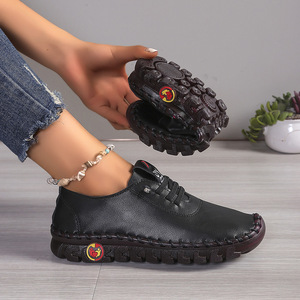 Zapatos Planos de Cuero Hechos a Mano para <span class=keywords><strong>Mujer</strong></span>, Venta al Por Mayor de Fábrica - <span class=keywords><strong>Mocasines</strong></span> Casuales con Suela Antideslizante para Uso Diario - Product Image 3