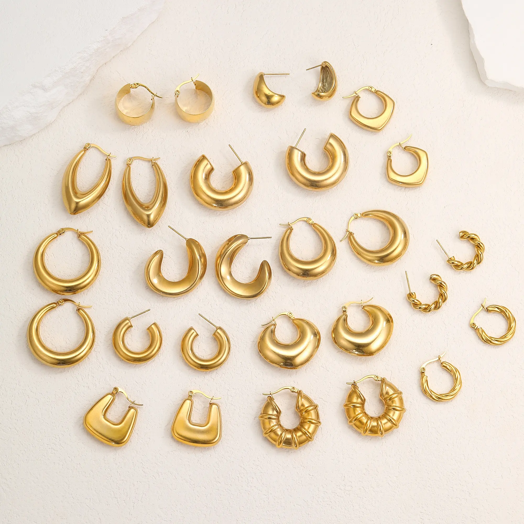 Women Hypoallergenic Jewelry Earrings Stainless Steel 18k Gold Plated Screw Twisted C-shape Hoop Earrings