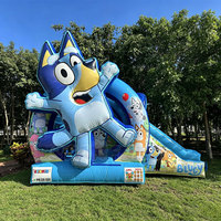 Château gonflable extérieur en PVC avec toboggan, château de rebond gonflable bleu à thème dessin animé, toboggan et structure de saut pour location événementielle