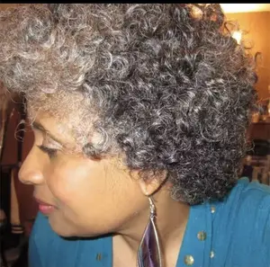 Pelo real gris rizado 3/4 medio cabello humano pelucas hechas a máquina sin encaje sal y pimienta plata gris pelucas