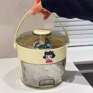 Công suất lớn Báo Chí khay đá thực phẩm hộ gia đình cấp tủ lạnh đông lạnh bóng đá nhân tạo PP cup Shape-<span class=keywords><strong>Ice</strong></span> <span class=keywords><strong>Cube</strong></span> khuôn lưu trữ hộp - Product Image 2