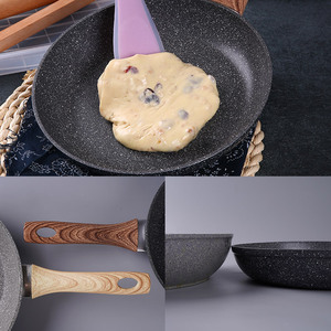 Nonstick Frying Pan Round 24cm For Crepes And Baking With Wooden Handle - Product Image 1