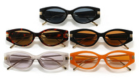 Lunettes de soleil tendance rétro pour femmes avec logo personnalisé, vente chaude 2025, lunettes de soleil carrées latérales, lunettes de soleil œil de chat UV400, légères