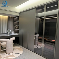 Conception de dressing moderne et luxueux sur mesure avec planification de rangement zoné pour projets de villas et de chambres