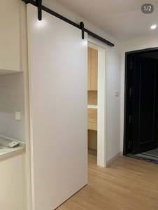 Porte de bar moderne personnalisée avec rails de suspension et de suspension pour salle de bain, appartement, design gain de place, matériaux haut de gamme - Product Image 4