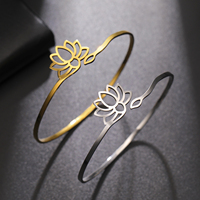 Bracelet en acier inoxydable plaqué or 18 carats motif fleur de lotus, style minimaliste, bijou de yoga et de zen, étanche et inaltérable, cadeau idéal pour elle.