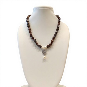 Ensemble collier et boucles d'oreilles en nacre de qualité supérieure pour femmes, collection pour mariage - Product Image 2