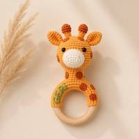 Kaiyue Hochet animal en crochet personnalisé, anneau en bois pour bébé, jouet en peluche fait main, jouet à crocheter, cadeau de dentition pour nourrisson et nouveau-né, bois de hêtre