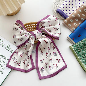 Bolso Pequeño de Moda con Estampado de Lunares y Flores Dulces 2025, Bolso de Mano con Cinta para el Cabello, Bufanda Delgada de Seda para Damas - Product Image 4