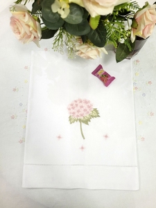 Toalla de Mano de Algodón Blanco de Alta Calidad, Bordada Personalizada con Diseño de Hortensia Rosa, para el Hogar, Deportes y Bodas - Product Image 4