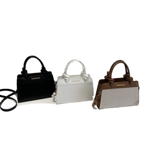 Sacs bandoulière femme tendance en gros, collection mixte, sacs à main mode pour femme avec coutures colorées, vente chaude - Product Image 1