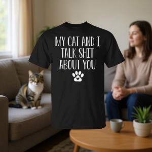 T-shirt « Mon chat et moi parlons de vous » avec motif de patte pour les amoureux des chats - Product Image 3