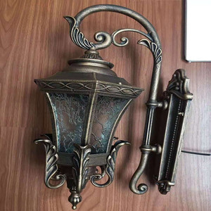 Garden <span class=keywords><strong>Street</strong></span> Lámparas decorativas Luces Lámpara de hierro fundido Postes de luz de hierro fundido antiguos para exteriores/interiores a la venta