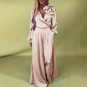 Setelan 2 Potong Atasan Satin Lengan Panjang V-Neck Motif Bunga Elegan dan Celana Kaki Lebar untuk Wanita - Product Image 1