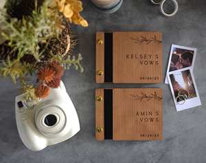 Regalo promozionale per celebrazione del libro <span class=keywords><strong>di</strong></span> nozze in legno con <span class=keywords><strong>testo</strong></span> inciso su misura A6 <span class=keywords><strong>libri</strong></span> per gli ospiti - Product Image 1