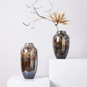 Vaso in Vetro Artistico di Lusso con Gradiente <span class=keywords><strong>da</strong></span> Oro a Grigio - Vaso in Vetro Iridescente Artigianale, Pezzo <span class=keywords><strong>da</strong></span> <span class=keywords><strong>Collezione</strong></span> per Arredamento di Alta Gamma - Product Image 1