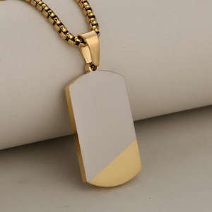 <span class=keywords><strong>Collana</strong></span> con Ciondolo Geometrico in Acciaio Inossidabile Placcato Oro <span class=keywords><strong>Personalizzata</strong></span> con Nome Inciso Targhetta Identificativa Accessorio di Moda da Uomo - Product Image 5