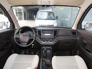 <span class=keywords><strong>2025</strong></span>年五菱宏光左驾1.5L汽油小型客车来自中国 - Product Image 3