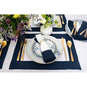 Napperons en lin à bord large avec coins mitrés pour les équipes de banquets d'hôtel sur les tables de réception - Product Image 1