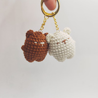 Gantungan kunci beruang Crochet buatan tangan, gantungan kunci lucu coklat dan putih mewah untuk dekorasi tas