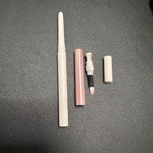 Crayon à lèvres <span class=keywords><strong>rose</strong></span> doré personnalisé avec logo, waterproof, longue tenue, rétractable, fini mat, avec taille-crayon intégré - Product Image 3