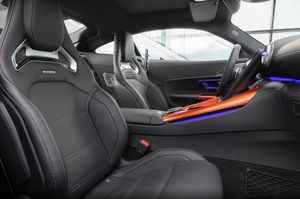 2025 Mercedes-<span class=keywords><strong>AMG</strong></span> <span class=keywords><strong>GT</strong></span> <span class=keywords><strong>63</strong></span> <span class=keywords><strong>S</strong></span> E Performance Prêt pour la piste Plug-In <span class=keywords><strong>Hybrid</strong></span> Coupé de luxe 4 places Carbone Aérodynamique Véhicule à énergies nouvelles - Product Image 5